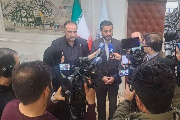 وزير التعليم العالي العراقي يدعو إلى تعزيز التفاعل العلمي مع إيران