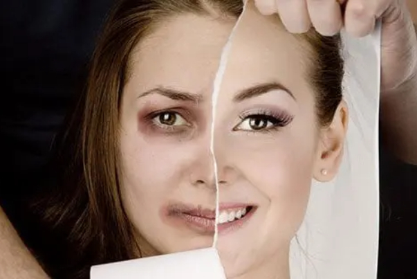 يوم المرأة العالمي أم سيرك فاضح !؟