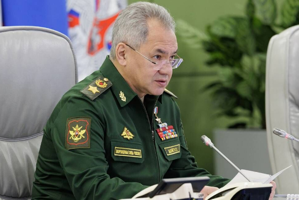 Шойгу предупредил об угрозе ядерного столкновения после слов о поставках снарядов с ураном