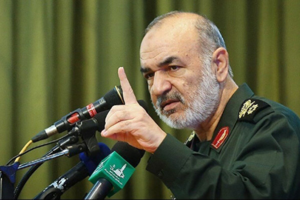 اللواء سلامي: الجيش والحرس الثوري يدخلان اليأس في نفوس الأعداء