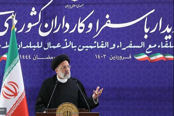 السيد رئيسي يدعو للوحدة لمواجهة مؤامرات الأعداء