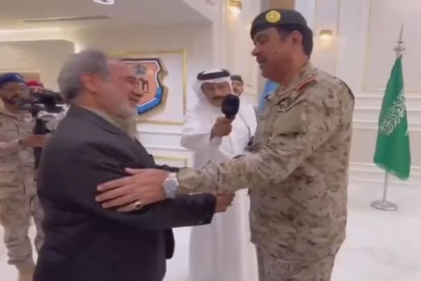 رواد التواصل يُشيدون بنقل السعودية للرعايا الإيرانيين من السودان