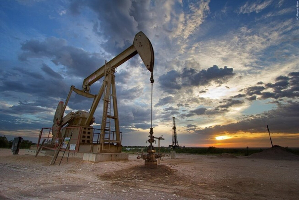 Tehran, Baghdad discuss implementation of Joint Oil Projects