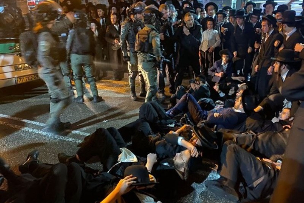 הטיימס: האכזריות של משטרת ישראל דומה ל"אלימות הנוראה" של המשטרה האמריקאית