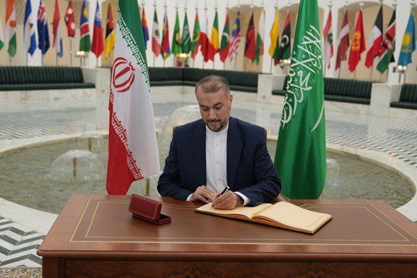 Iran's FM’s visit to Riyadh in the middle of Washington’s new military deployment in the Persian Gulf