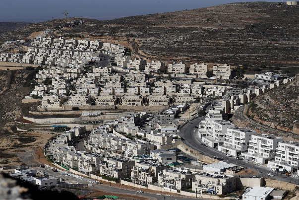 آخر التطورات في فلسطين المحتلة.. جنون استيطاني في الضفة