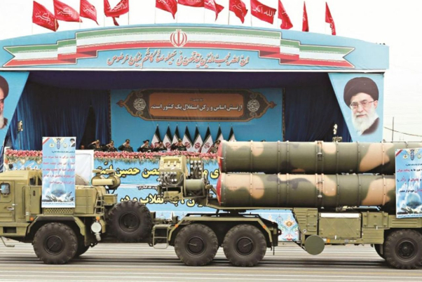 قيادي بالحرس: القوة العسكرية لإيران تهدف الى رفع راية الإسلام