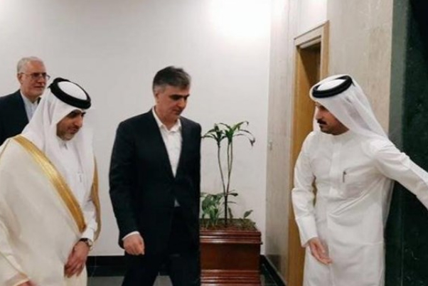 محافظ البنك المركزي الايراني في الدوحة لبحث تطوير التعاون المصرفي