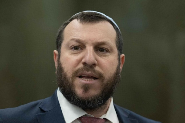 קורא למחיקתו... שר ישראלי קיצוני מציע "להטיל פצצת אטום על עזה"