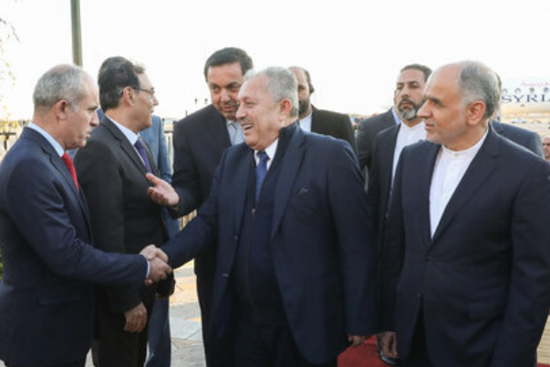 ראש ממשלת סוריה מגיע לטהרן