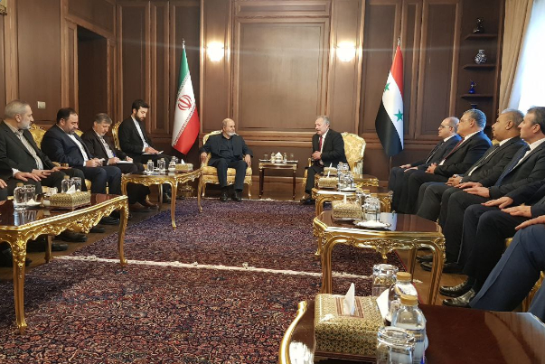 Dr. Ahmadian: Resistance-oriented cooperation should be extended to economic levels also