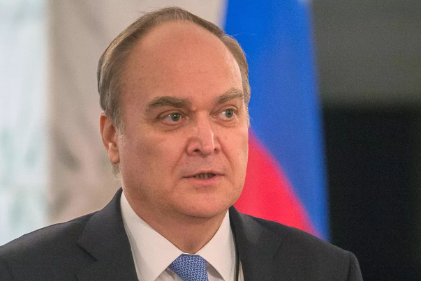 Антонов назвал пустой поездку Зеленского в Вашингтон