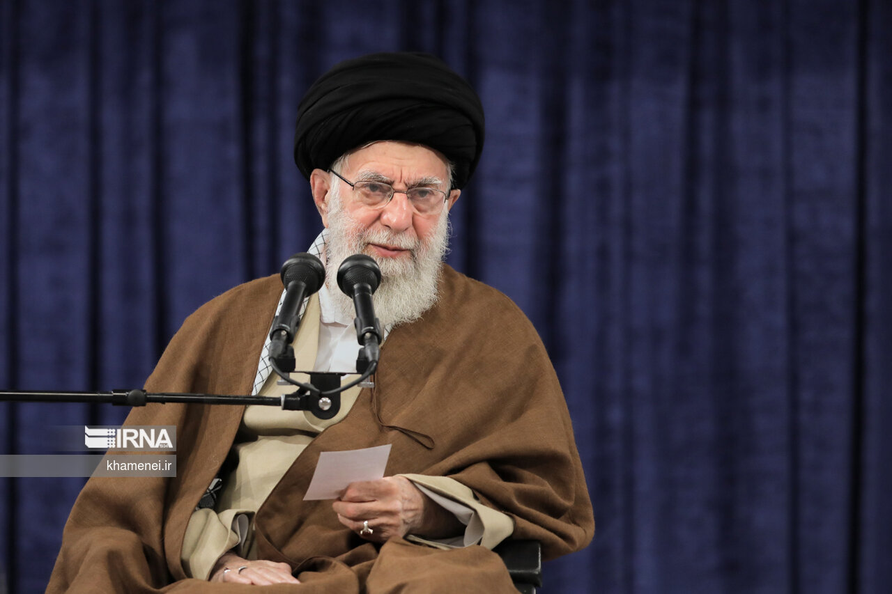 Supreme Leader meets with people of Kerman, Khuzestan