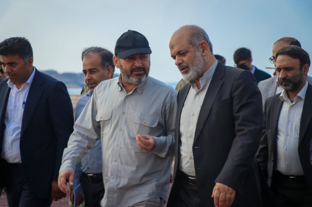 Iran's minister warns neighbors not to tarnish ties over islands