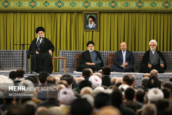 Imam Khamenei met with officials & ambassadors from Islamic countries