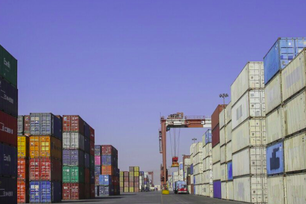Iran’s three-month customs revenues grow 33% YOY