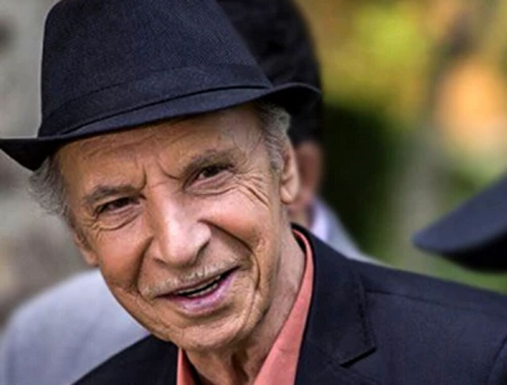 Iranian actor Harirchian dies at 92