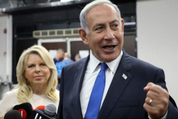 נתניהו לא שש לפטר את גלנט ולמנות את סער בין חוסר הסכמתה של אשתו ללחצי המלחמה בצפון