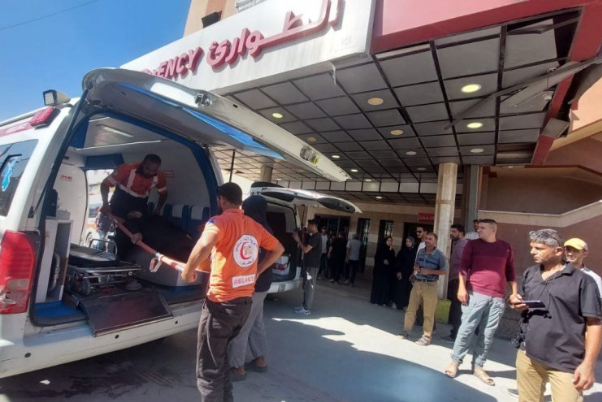 הם איימו לכוון את הצוותים שלנו אם האמבולנסים יזוזו