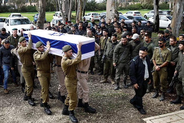 ישות הכיבוש מכינה קברים חדשים להרוגי צבאה ב"הר הרצל"