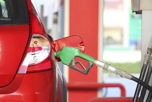 قیمت هر لیتر بنزین سوپر مشخص شد + جدول