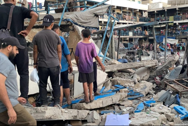 7 פלסטינים נהרגו ואחרים נפצעו מהפצצת הכיבוש של בית ספר בעזה
