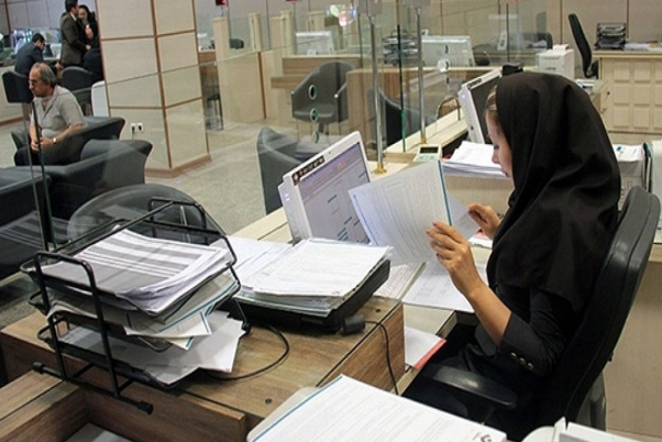 Iranian women in leadership roles: 61% in universities, 25% in management, 11% in business