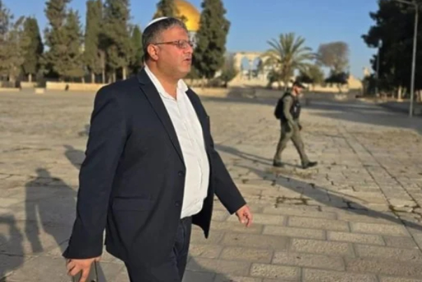 השר לביטחון לאומי בן גביר מסתער על מסגד אל-אקצא