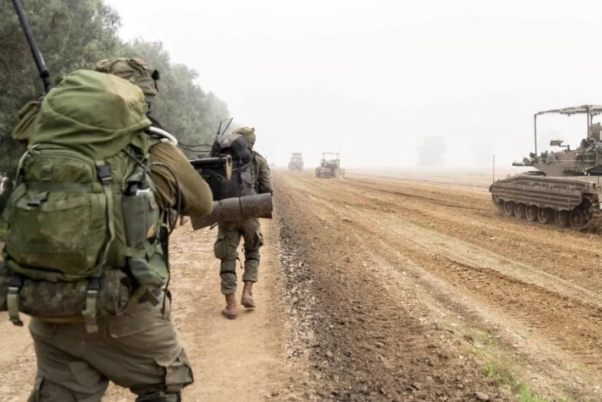 לאחר שעברה עינויים, ישראל משחררת 20 אסירים שעצרה בעזה
