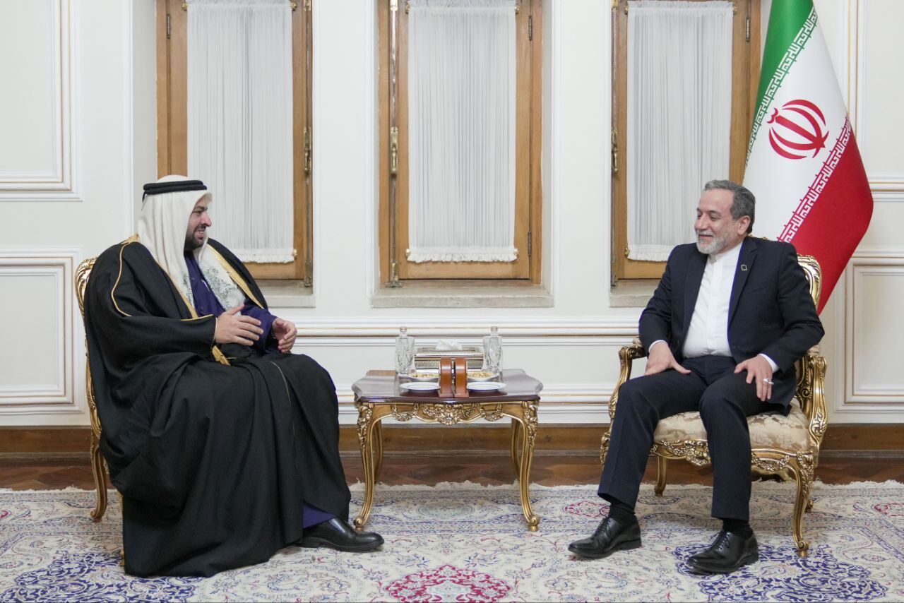Iran FM, senior Qatari official discuss regional developments