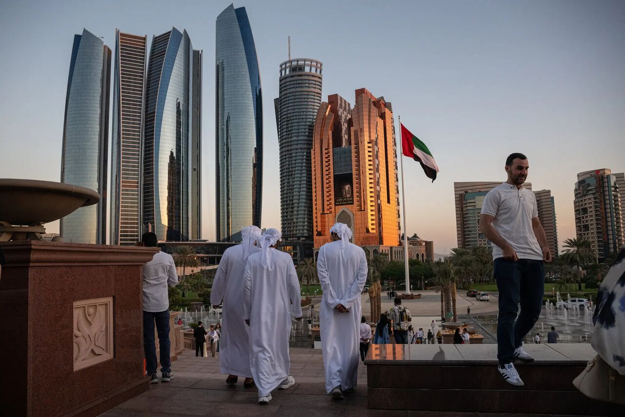 Persian Gulf leaders urge Trump to take "softener stance" on Iran