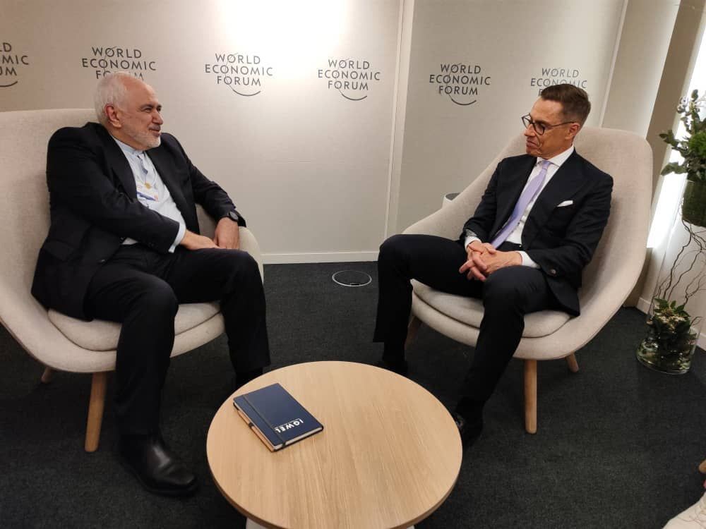 Zarif continues to hold talks with world leaders in Davos 2025