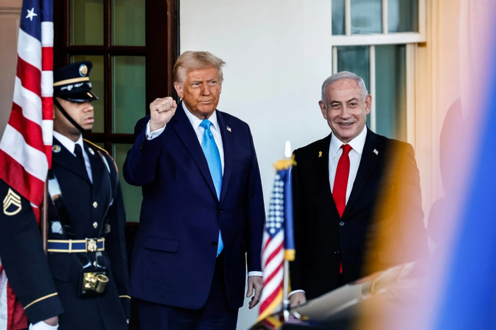 ידיעות אחרונות: טראמפ הוא "עקרת בית" ירח הדבש עם נתניהו הסתיים.