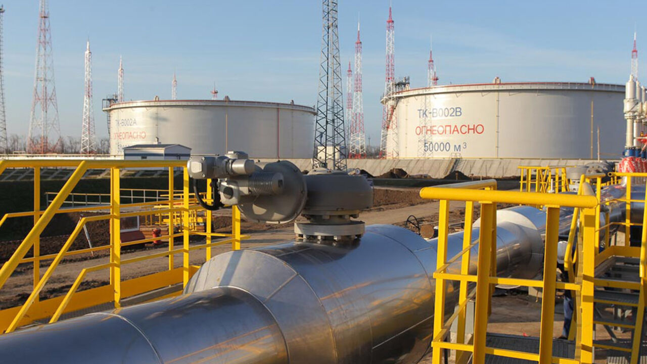 Moscow: Ukraine defies Trump’s truce initiative by attacking Russian oil facility