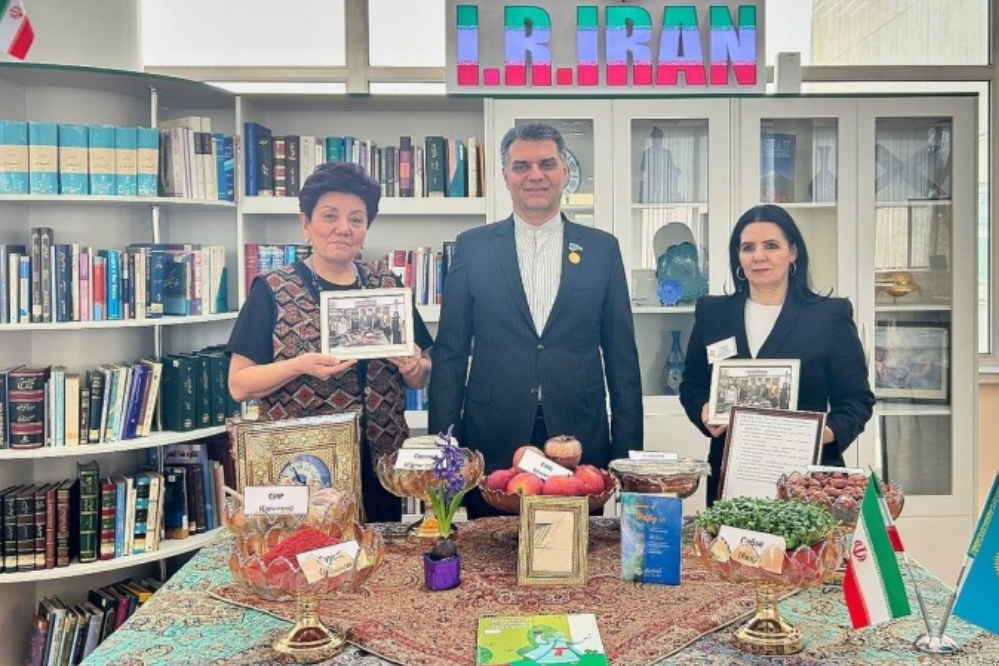 Символы Новруза в Национальной библиотеке Казахстана; в Ассоциации журналистов Омана прошел вечер поэзии в честь Рамадана