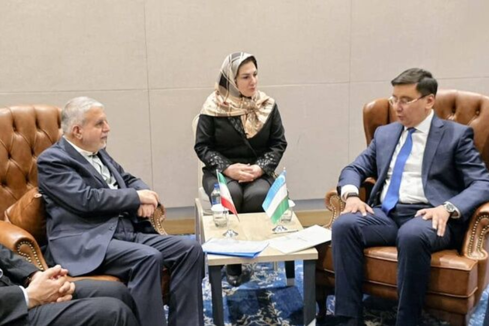 تعزيز العلاقات بين ايران و اوزبكستان والاستثمار المشترك في مجال السياحة