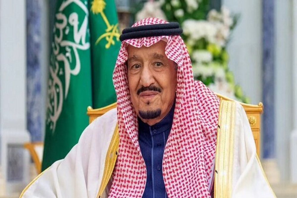 خادم الحرمين الشريفين يعزي  الرئيس الايراني في ضحايا الانفجار في ميناء الشهيد رجائي