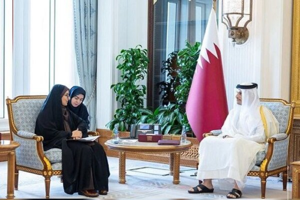 وزيرة الطرق الإيرانية تلتقي رئيس الوزراء القطري