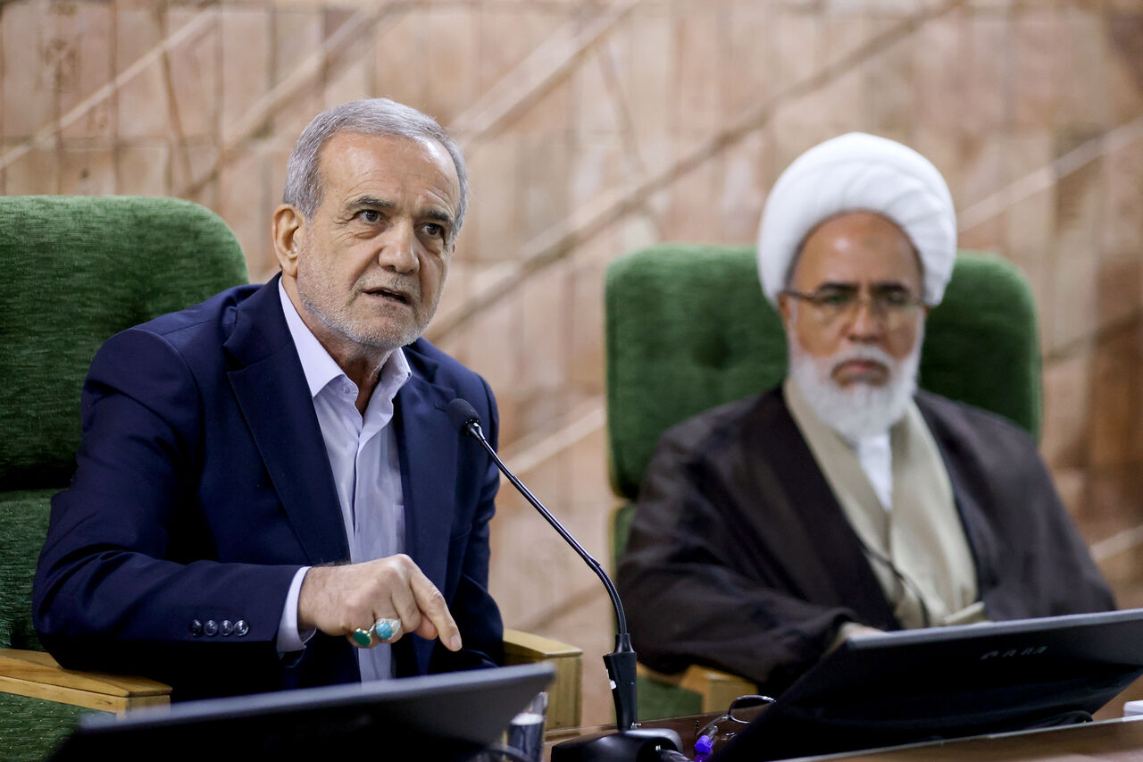 Iran seeks peace with neighbors, President Pezeshkian says