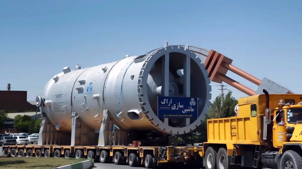 Iranian petechem plant to receive home-made super-heavy reactor