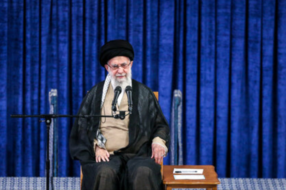 Leader attends President Raeisi commemoration ceremony