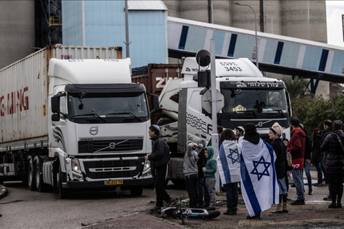 Aid or Trickery? Resistance’s Narrative on Tel Aviv’s Double Game