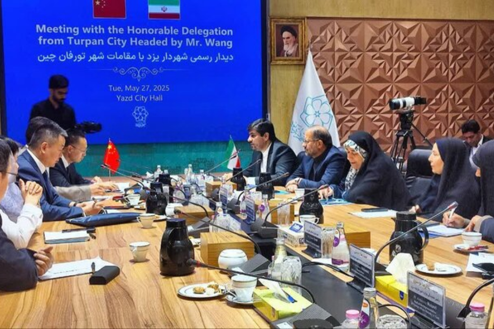 توقيع مذكرة تفاهم للتعاون بين مدينتي توربان الصينية ويزد