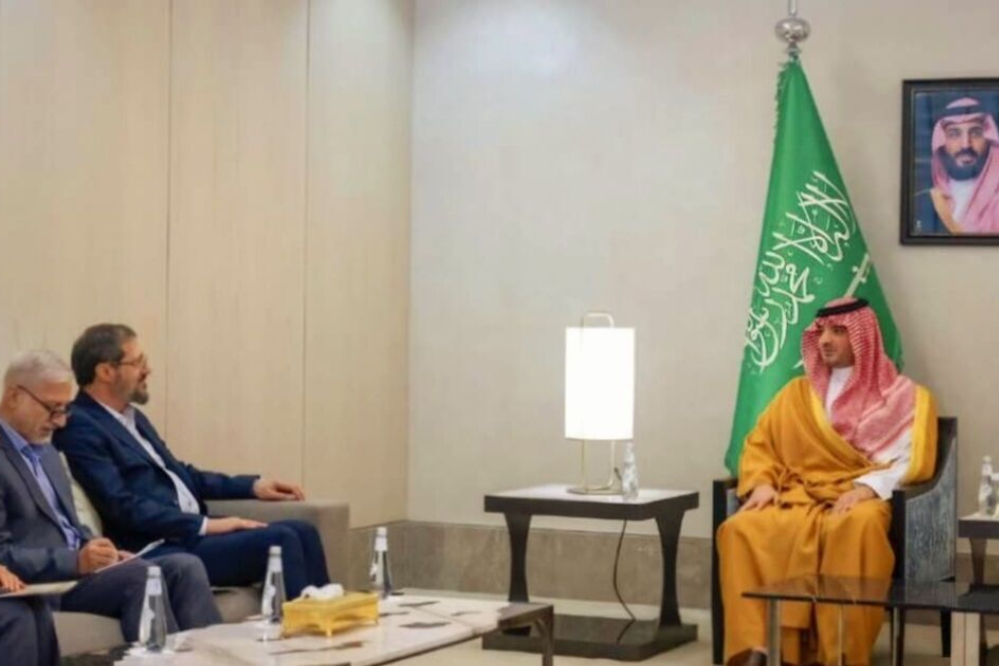 وزير الداخلية السعودي: العلاقات الحسنة بين ايران والسعودية تعود بالنفع على العالم الاسلامي