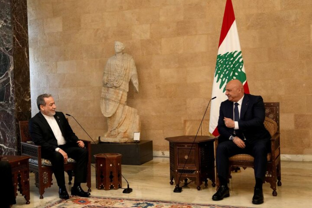 Iran top diplomat holds talks with Lebanese President