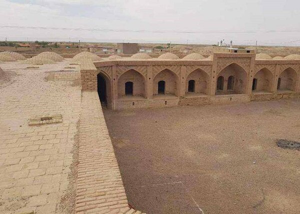 Introduction to Tourist Attractions of Iranian Cities