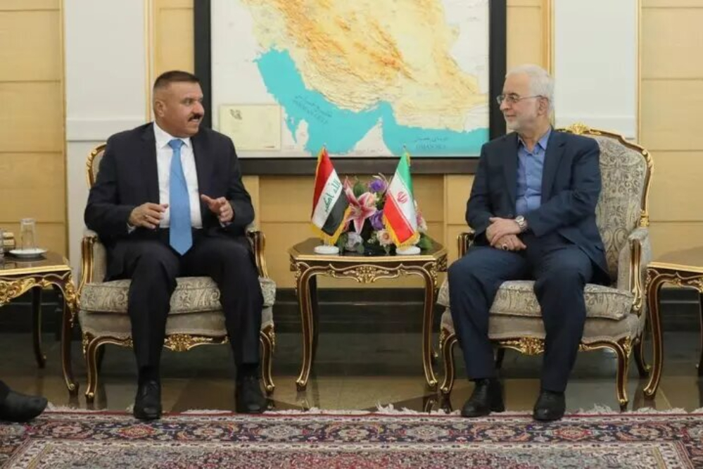 وزير الداخلية الإيراني يثمن مواقف الحكومة العراقية من هجوم الكيان الصهيوني على بلاده