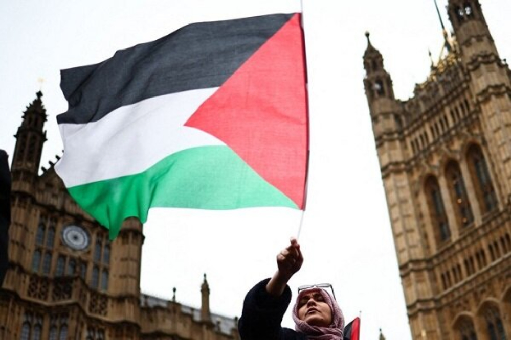 221 نائباً بريطانياً يدعون للاعتراف بدولة فلسطين