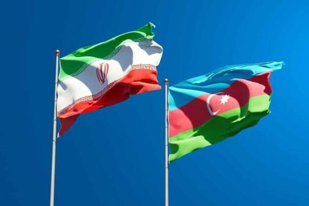 السفير الإيراني يلتقي نائب وزير الخارجية الأذربيجاني والمتحدث باسمها