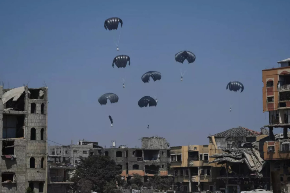 הנחתת הסיוע לעזה עלולה להתבטל אם הרצועה תצולם מלמעלה.
